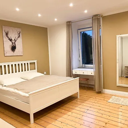 Forest In Alfeld Apartment